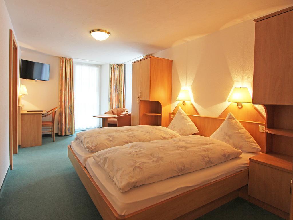 Hotel Monte-Moro Saas-Almagell ห้อง รูปภาพ