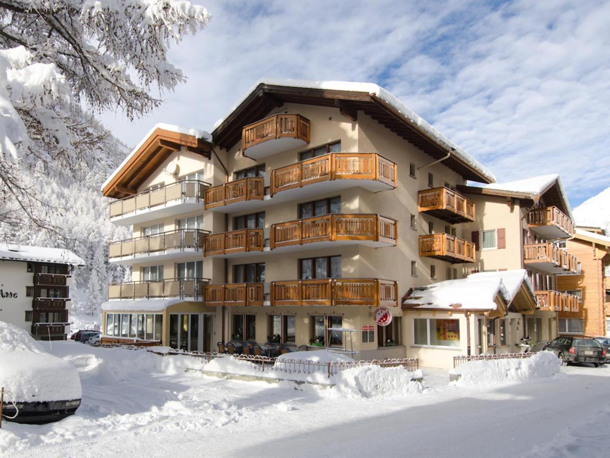 Hotel Monte-Moro Saas-Almagell ภายนอก รูปภาพ