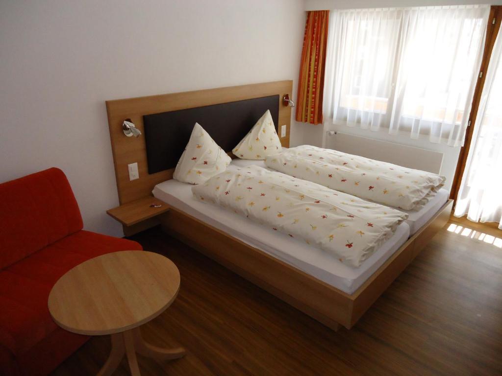 Hotel Monte-Moro Saas-Almagell ภายนอก รูปภาพ